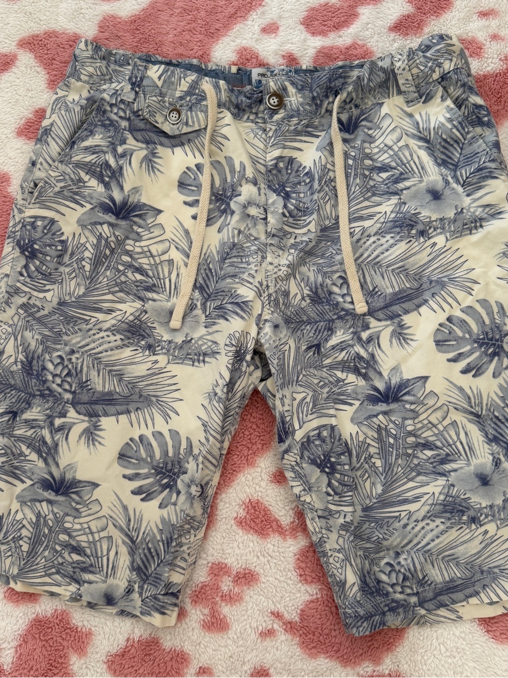 Men’s Vintage Y2K Tropical Hawaiian Floral Shorts 🌴 Blue & Cream Summer Shorts